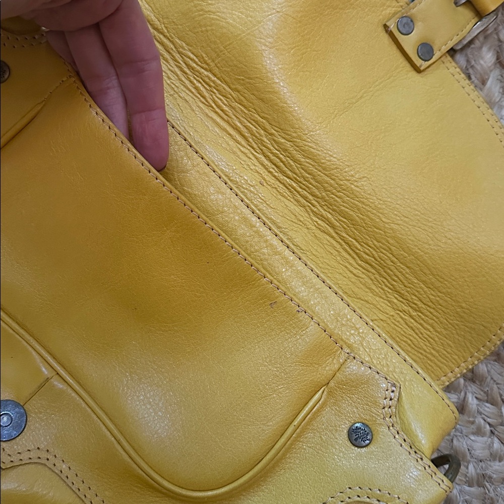 Leather shoulder bag - Picture 6 of 9